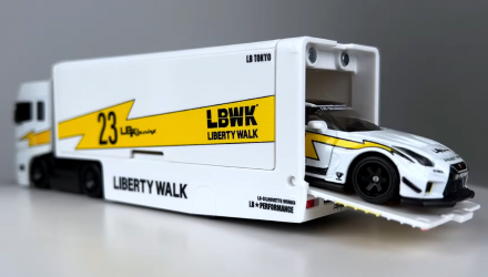 Машинка Premium Hot Wheels 2шт LB-Silhouette GT Nissan 35GT-RR и Транспортер Flipsider Hauler Team Transport 1:64 FLF56/HKF37 White - Retromagaz, image 5