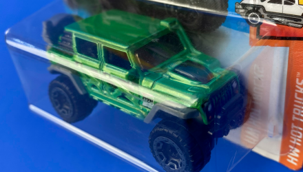 Машинка Базовая Hot Wheels '17 Jeep Wrangler Hot Trucks 1:64 FJY56 Green - Retromagaz, image 3