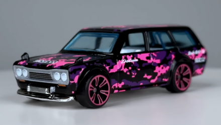 Тематическая Машинка Hot Wheels Datsun 510 Wagon Neon Speeders 1:64 HLH72/HRW68 Black - Retromagaz, image 2