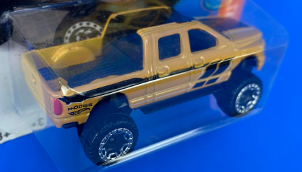 Машинка Базова Hot Wheels Dodge Ram 1500 Hot Trucks 1:64 DHR50 Yellow - Retromagaz, image 5