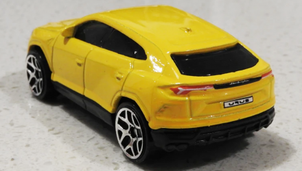 Машинка Базовая Hot Wheels '17 Lamborghini Urus Exotics 1:64 GHB36 Yellow - Retromagaz, image 3