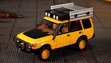 Машинка Premium Hot Wheels '94 Land Rover Discovery Elite 64 1:64 HNJ65 Yellow - Retromagaz, image 1