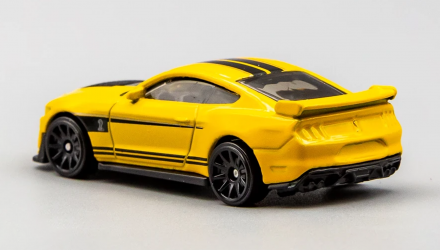 Машинка Базова Hot Wheels 2020 Ford Mustang Shelby GT500 Torque 1:64 GRY02 Yellow - Retromagaz, image 3