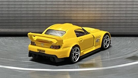 Машинка Базовая Hot Wheels Honda S2000 J-Imports 1:64 HCV85 Yellow - Retromagaz, image 3