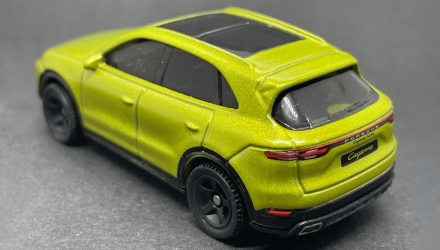 Машинка Premium Matchbox Porsche Cayenne Turbo Collectors 1:64 HVW10 Green - Retromagaz, image 2