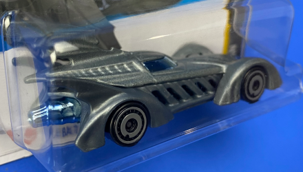 Машинка Базовая Hot Wheels Batman Forever Batmobile Batman 1:64 HKJ73 Grey - Retromagaz, image 4