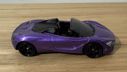 Машинка Велике Місто Matchbox 2019 McLaren 720S Spider Showroom 1:64 HVP15 Purple - Retromagaz, image 3