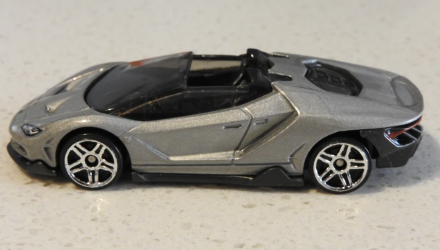 Машинка Базовая Hot Wheels '16 Lamborghini Centenario Roadster Roadsters 1:64 FYB38 Grey - Retromagaz, image 4