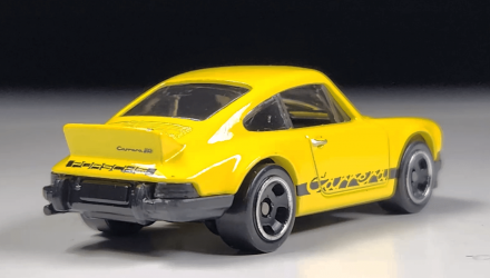 Машинка Базова Hot Wheels Porsche 911 Carrera RS 2.7 Factory Fresh 1:64 HTC49 Yellow - Retromagaz, image 3