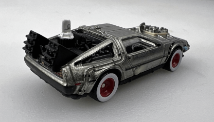 Машинка Premium Hot Wheels Delorean Back to the Future - 1955 Rep. Entertainment 1:64 DWJ77 Silver - Retromagaz, image 2