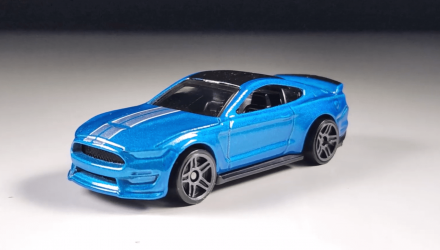 Машинка Базова Hot Wheels Ford Shelby GT350R Muscle Mania 1:64 HCW36 Blue - Retromagaz, image 3