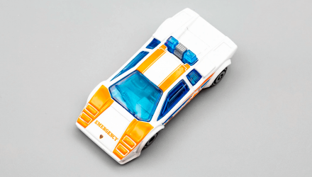 Машинка Базова Hot Wheels Lamborghini Countach Police Car Treasure Hunts Rescue 1:64 GTC86 White - Retromagaz, image 4