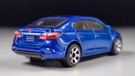 Машинка Большой Город Matchbox 2016 Nissan Sentra Metro 1:64 HLC53 Blue - Retromagaz, image 3