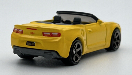 Машинка Велике Місто Matchbox '16 Chevy Camaro Convertible Showroom 1:64 HLD41 Yellow - Retromagaz, image 3