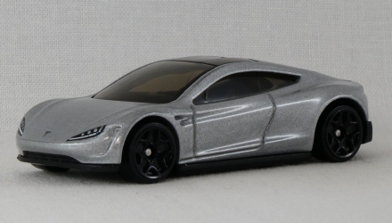 Машинка Базова Hot Wheels Tesla Roadster Exotics 1:64 HCV04 Silver - Retromagaz, image 2